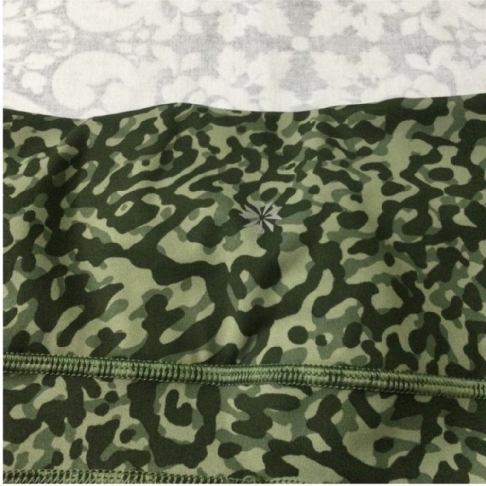 Athleta Shorts XL - Picture 3 of 9